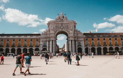 Find the best time for you to visit Portugal