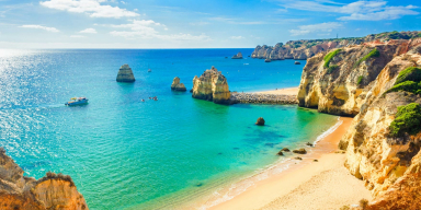 Os melhores hotéis com acesso direto à praia no Algarve